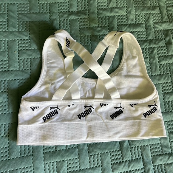 Reebok and Puma top. - Picture 9 of 13